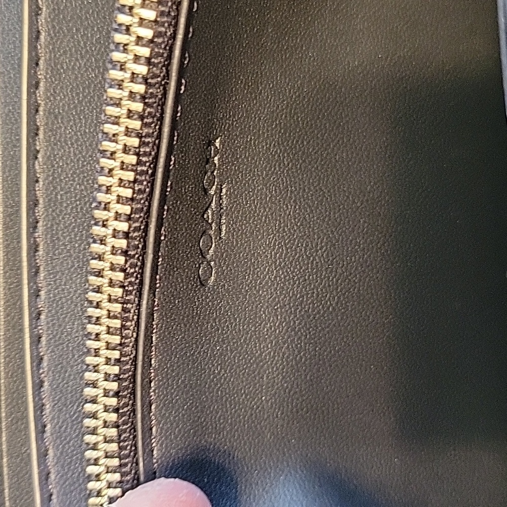 Coach signature C tan & baby blue zip wallet w/detachable wrist strap...EUC - Picture 7 of 10